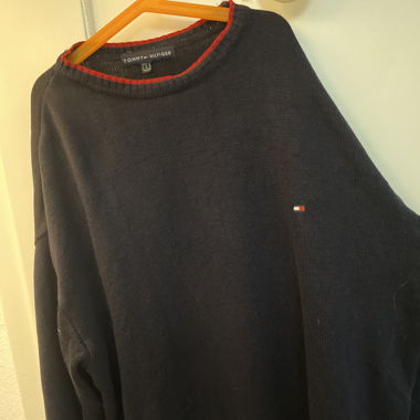 baggy sweatshirt 