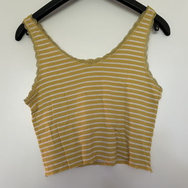 Top in pizzo a righe