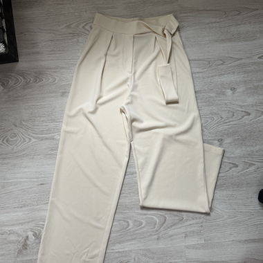 Beige High-Waist Hose