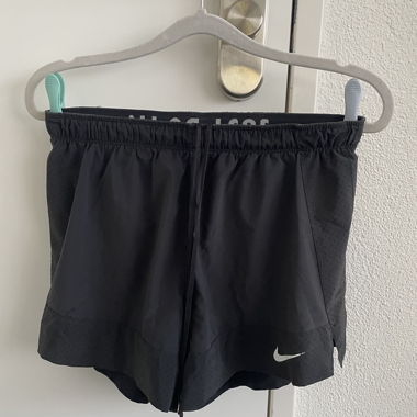 Nike Dri-Fit Laufshorts schwarz Gr. M