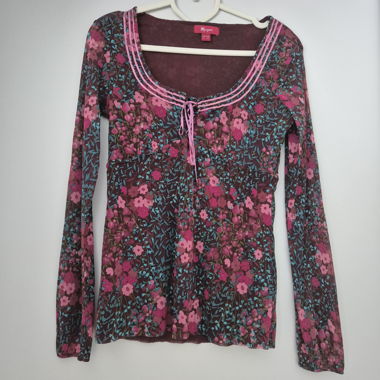 Floral longsleeve shirt