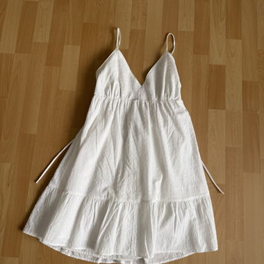 Abito Estivo Bianco con Bretelle