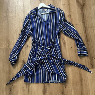 Robe H&M bleu à rayure 