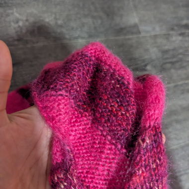 Snood rose Alice au pays des merveilles