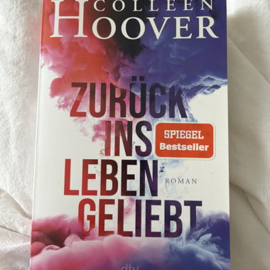 Romanzo di Colleen Hoover