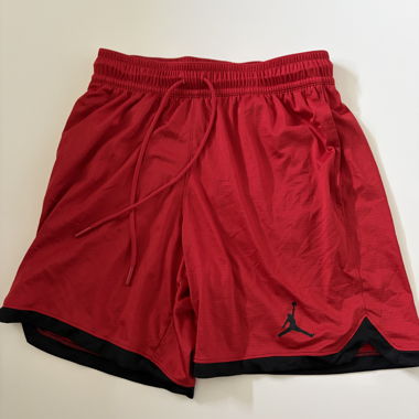 Rote Jordan-Sportshorts für Kinder, Grösse L – entspricht XS