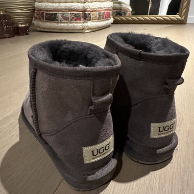 UGG (Auzland Sheepskin) Stiefel