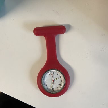 Quarz-Clip-On-Brosche-Uhr