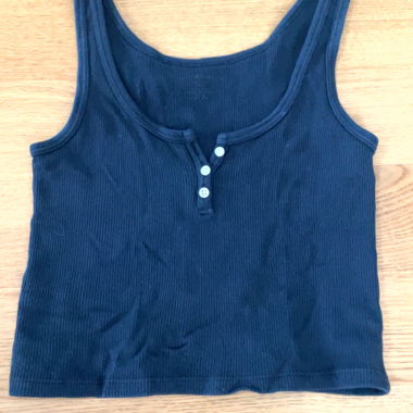 brandy melville crop top