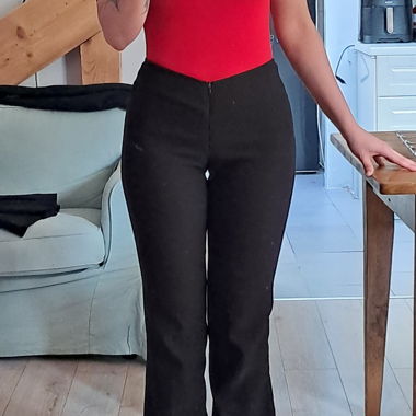 Pantalon noir taille en V y2k goth