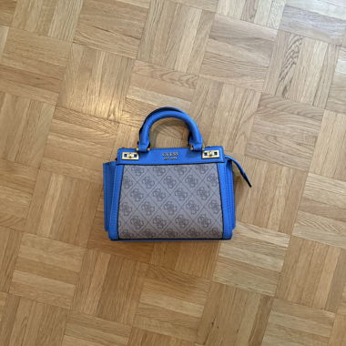 Guess bag