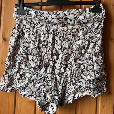 Short Clockhouse floreale taglia 40