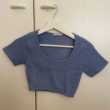 Blue crop top