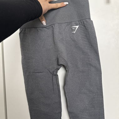 grey Gymshark leggings