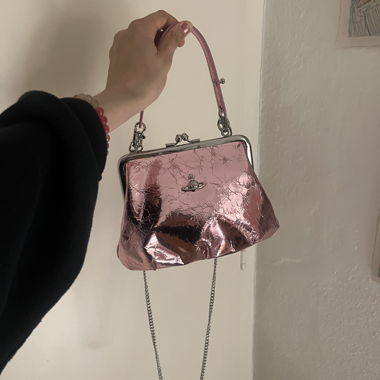 Rosa Metallic-Clutch-Tasche