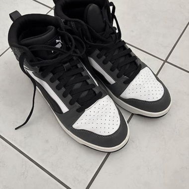 Hohe Puma-Sneakers Grösse 41
