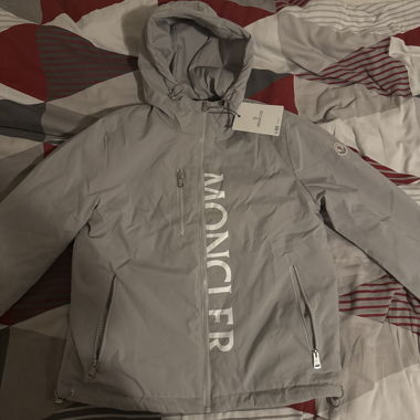 Veste Moncler grise