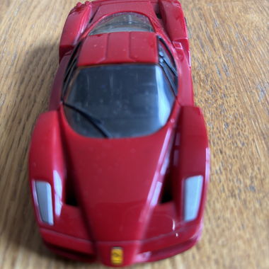 Red Enzo Ferrari-Miniatur (Massstab 1:38)