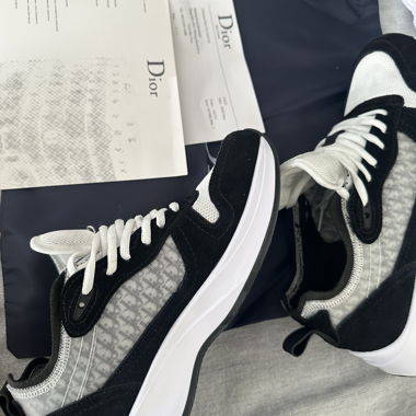 Dior b25