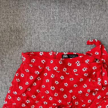 Skort rouge à fleurs