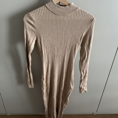 Robe maxi avec fente latérale