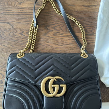 Gucci Marmont media