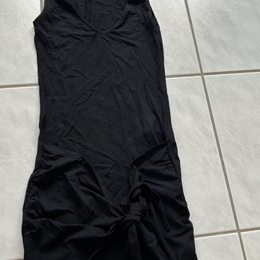 Black Sleeveless Dress