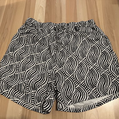 Kurze Hose schwarz/weiss