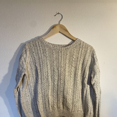 Weisser Strick Pulli