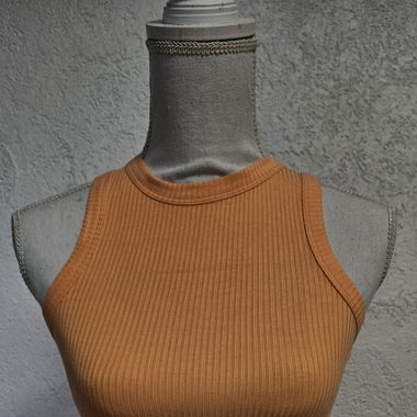 Top orange 
