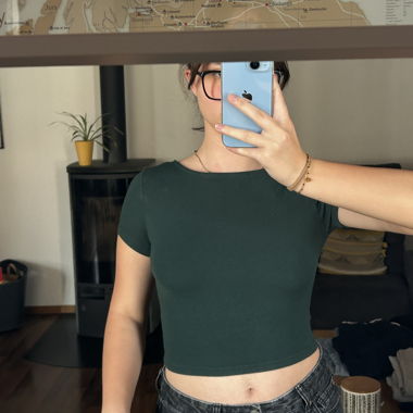 Backless Top