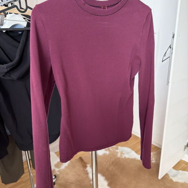 Tee-shirt manches longues bordeaux de Skims