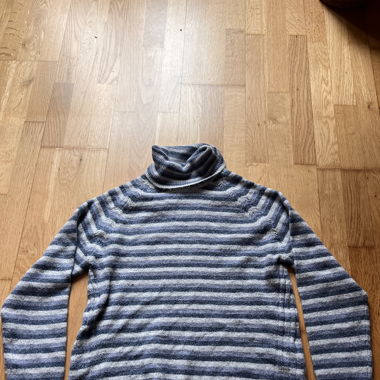 Rauchragen pulli 
