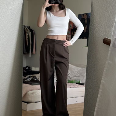 Weißes One-Shoulder Cami Top (kurz)
