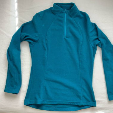 pull de sport hivernal