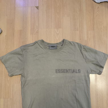 Essentials tshirt