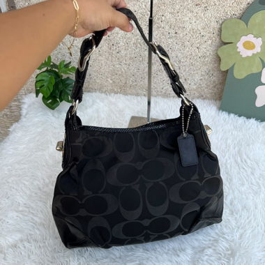 Borsa Coach nera perfetta, taglia media