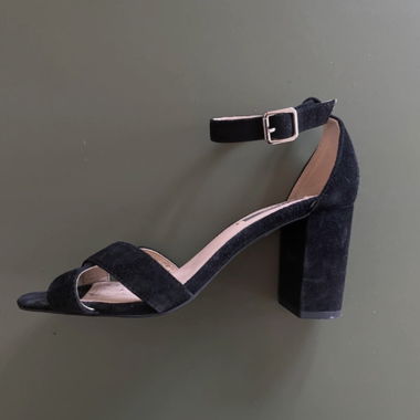 Sandales noires à talons