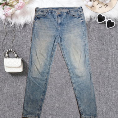 Jeans, 48