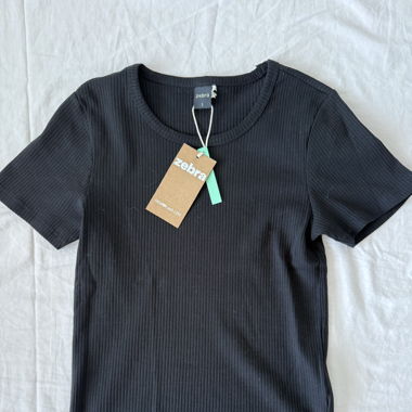 Schwarzes T-Shirt