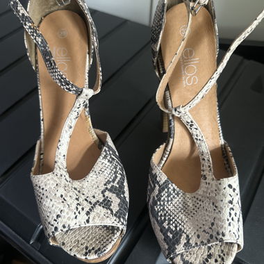 Schuhe mit Absatz 
