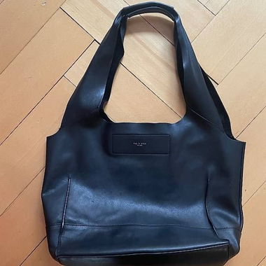 Sac en cuir noir