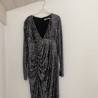 Robe des soirées à paillettes 