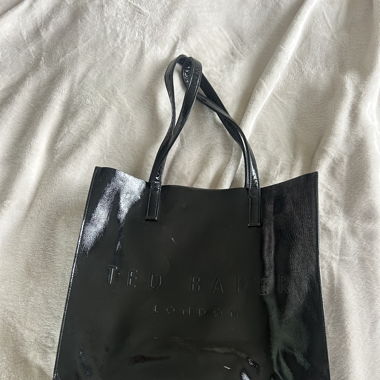 Ted Backer Tasche
