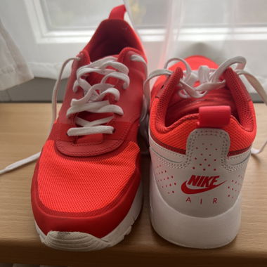 Nike Air Schuhe 