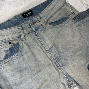 Jeans Bohooman a zampa