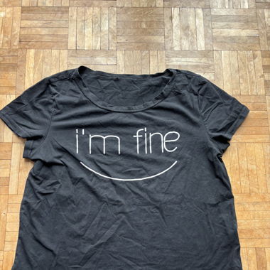 T-SHIRT