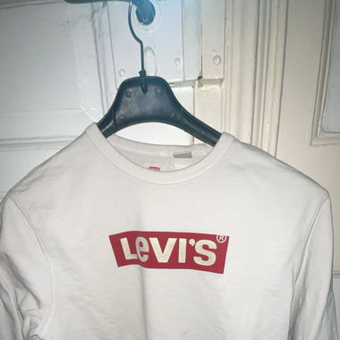 Pull Lévis 