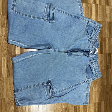 Jeans with Side Pockets
