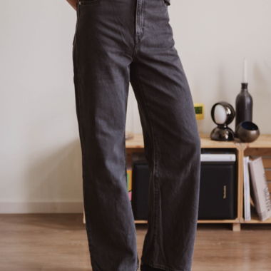 LEVI'S High Waisted Straight Jeans
